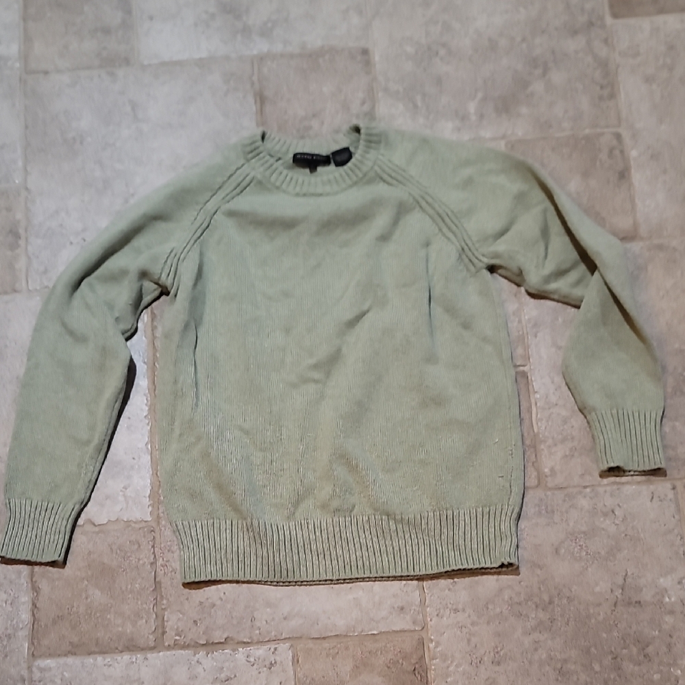 JEANNE PIERRE Women's Sage Green Crewneck Sweater